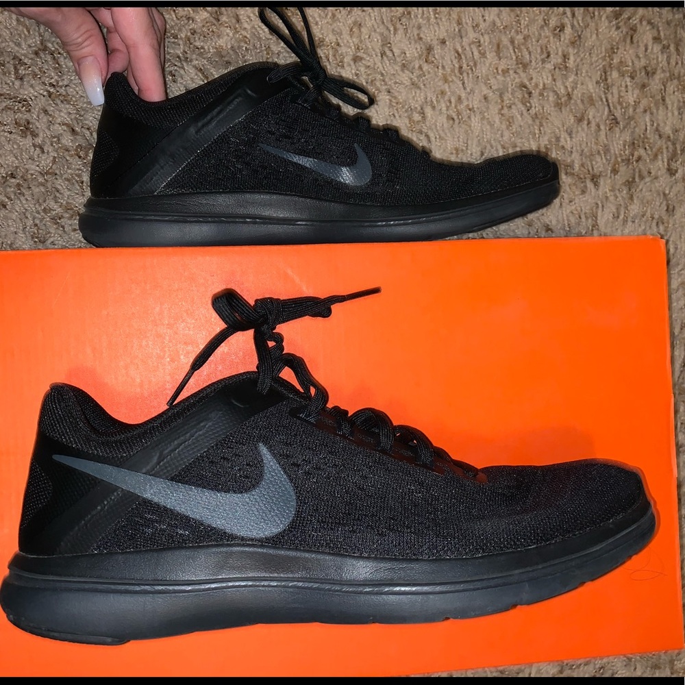 Women’s Nike Flex Sz 8